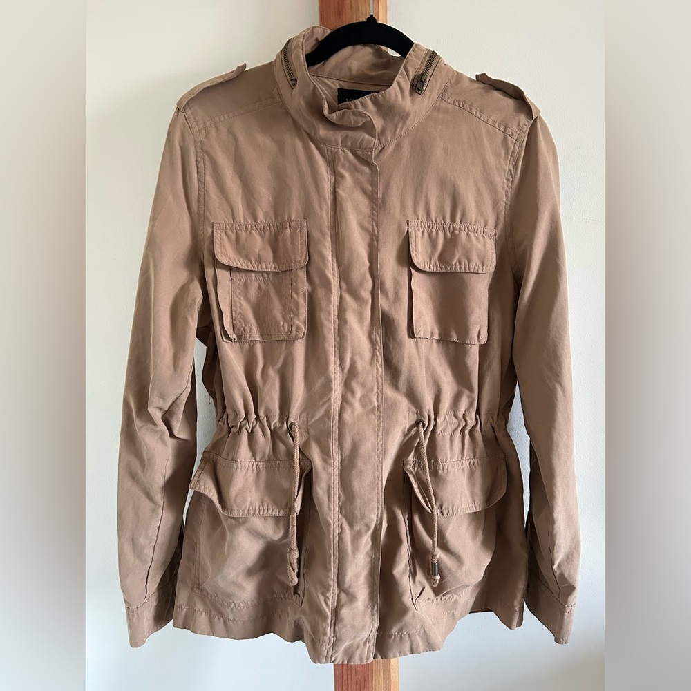 Love Tree Beige Drawstring Waist Flap Pockets Outerwear Jacket Women's Size L - Picture 1 of 7
